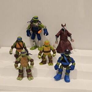 Teenage Mutant Ninja Turtles TMNT Action Figure Set